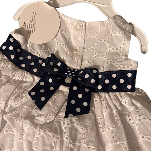 NWT Floral Eyelet Lace Blue and White Dress with Daisy - Picture 8 of 8